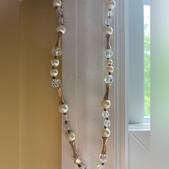 Vintage Aurora Borealis Crystals & Faux Pearls Tassel Necklace - Picture 4 of 9